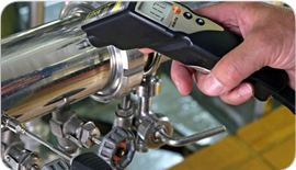 testo 830-T4: IR thermometer with optional attacheable surface probes testo 830-T4: IR thermometer with surface probes